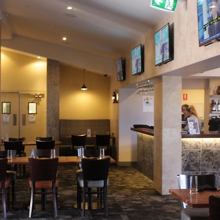 Newman Hotel Exterior photo