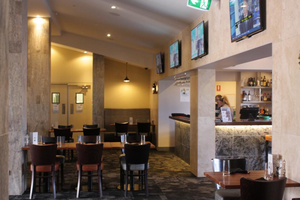 Newman Hotel Exterior photo